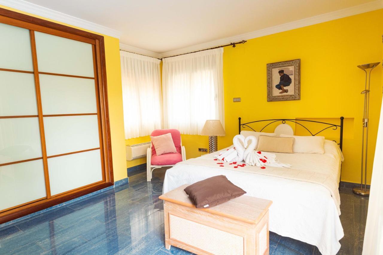Hotel La Estrella Del Mediterraneo Roda de Bará Extérieur photo