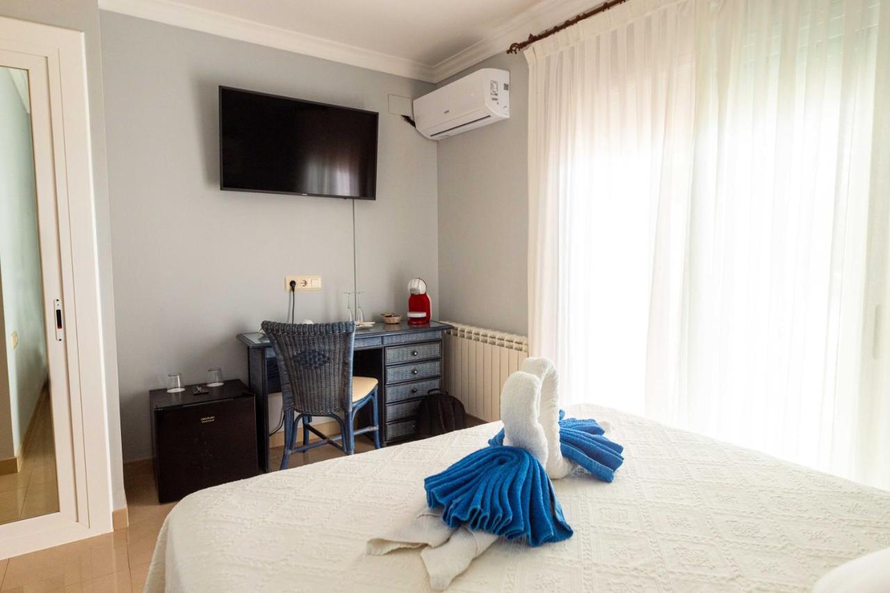 Hotel La Estrella Del Mediterraneo Roda de Bará Extérieur photo